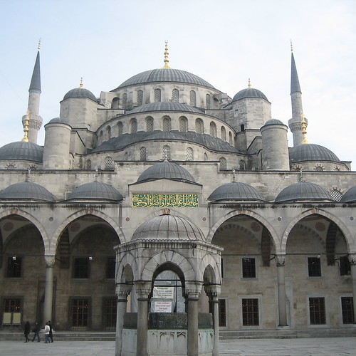 four-days-in-istanbul:-searching-for-the-glory-of-the-past-in-modern-turkiye